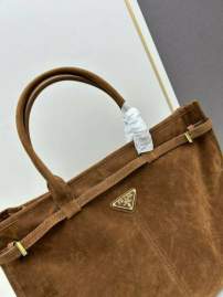 Picture of Prada Handbags _SKUfw207740711fw